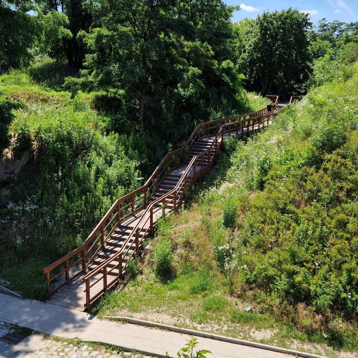 Fort V Włochy - park